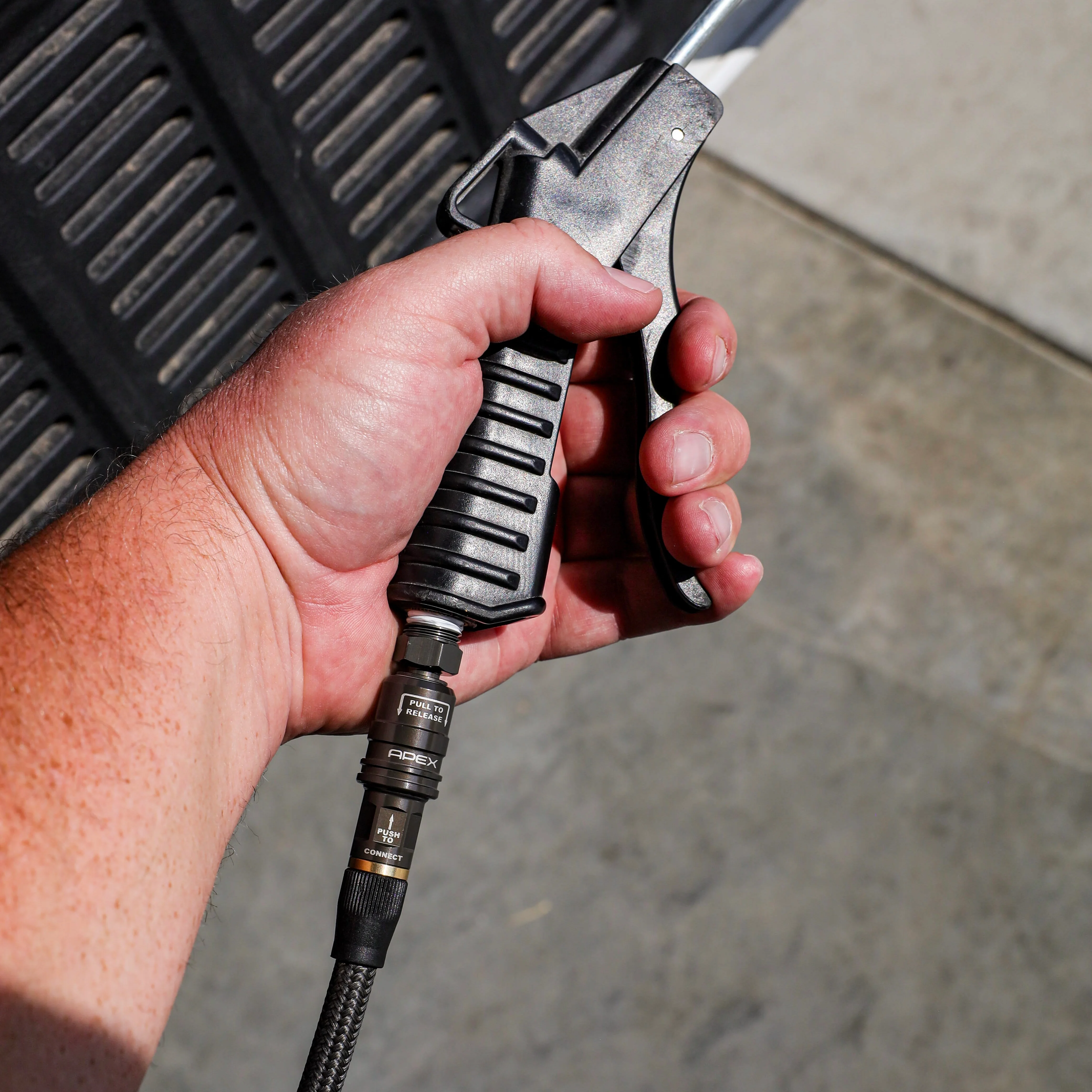 Compact Quick Coupler to 1/4 NPT - Image 5